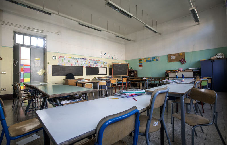 Crollo soffitto aula Liceo Machiavelli, vicinanza alle lavoratrici e ai lavoratori